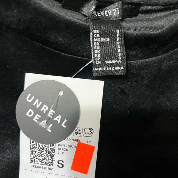 Forever 21 Black Velvet Short Sleeve Tee - Picture 2 of 2